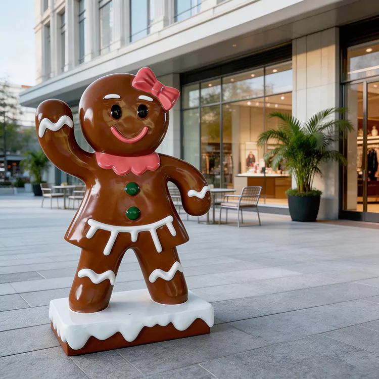Skulptur för gigantisk pepparkaksgubbe i FRP